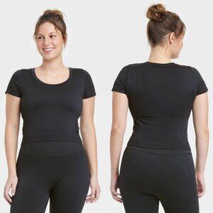 Large - Womens Seamless Cropped Short Sleeve Top - All In Motion- Black